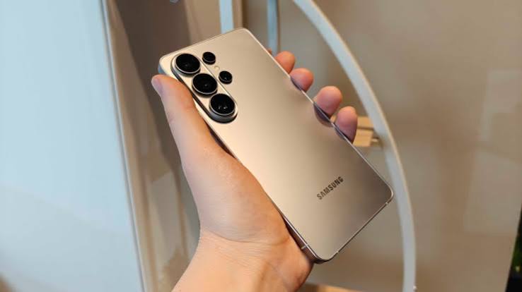Galaxy S26 Ultra front view